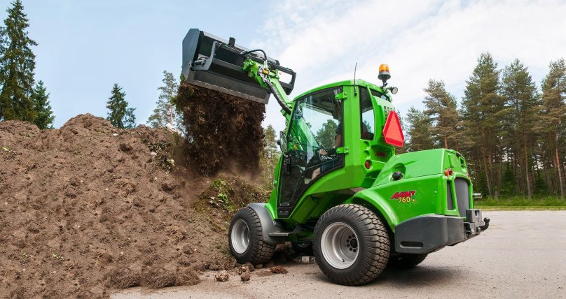 Трактор Авант 750