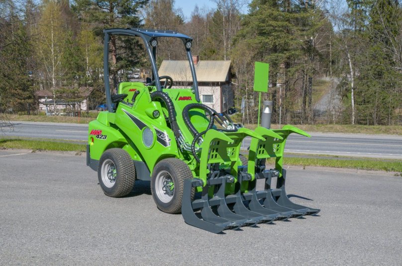 Мини погрузчик Авант 640