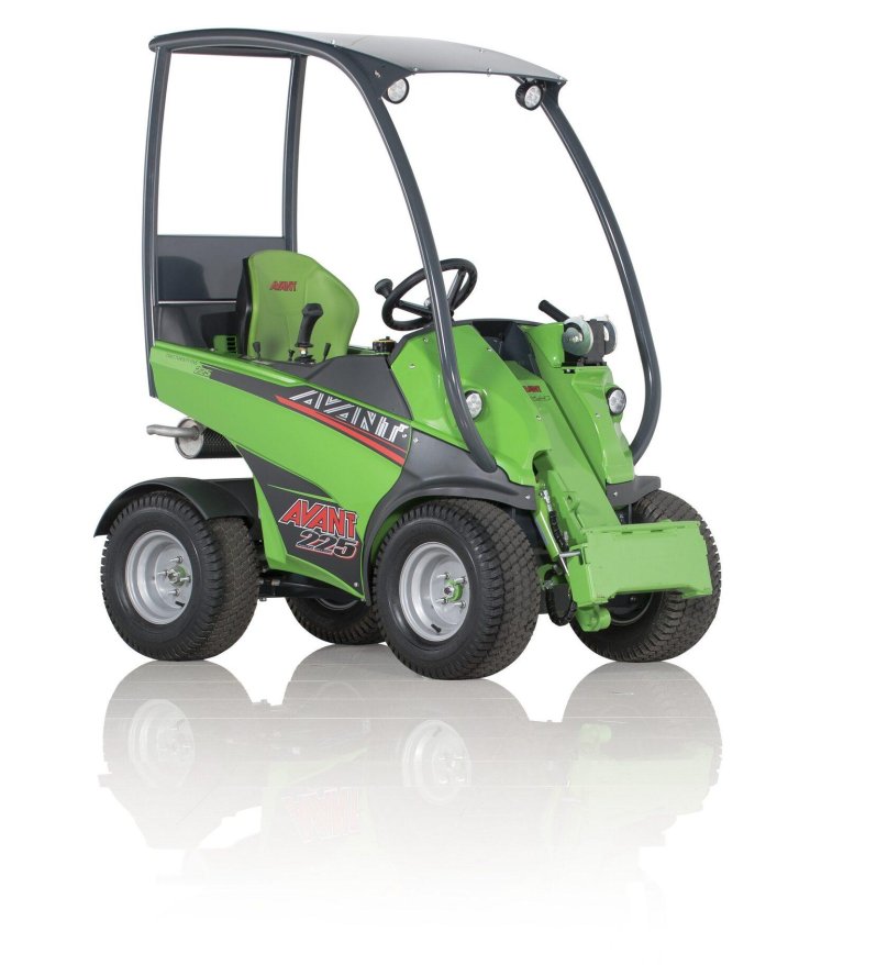 Мини-погрузчик avant 200