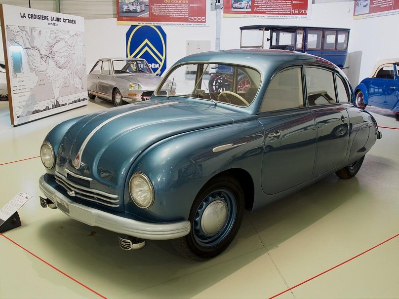 Tatra 52