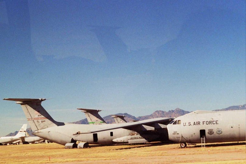 C141 Starlifter грунтовый аэродром