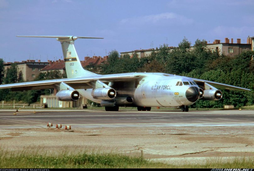 C-141 Старлифтер
