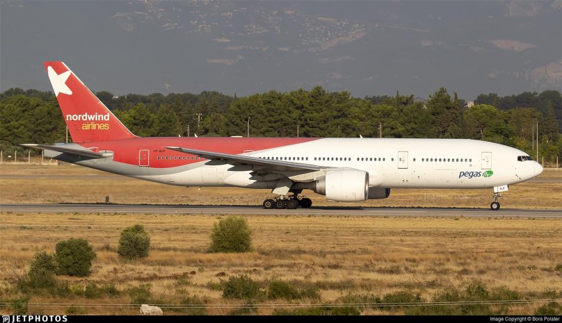 Boeing 777-200er Икар