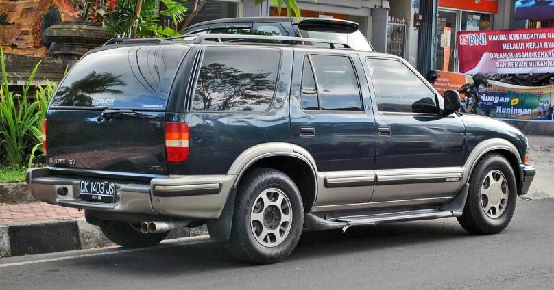 Опель блейзер