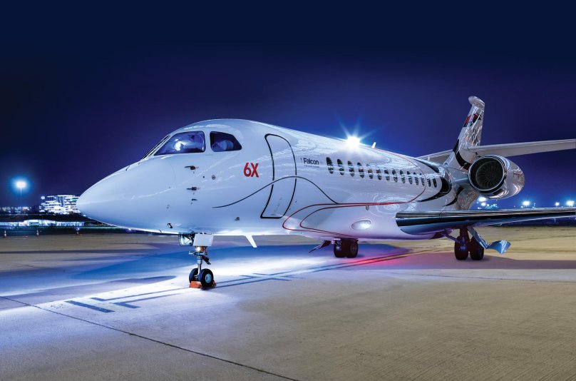 Dassault Falcon 10