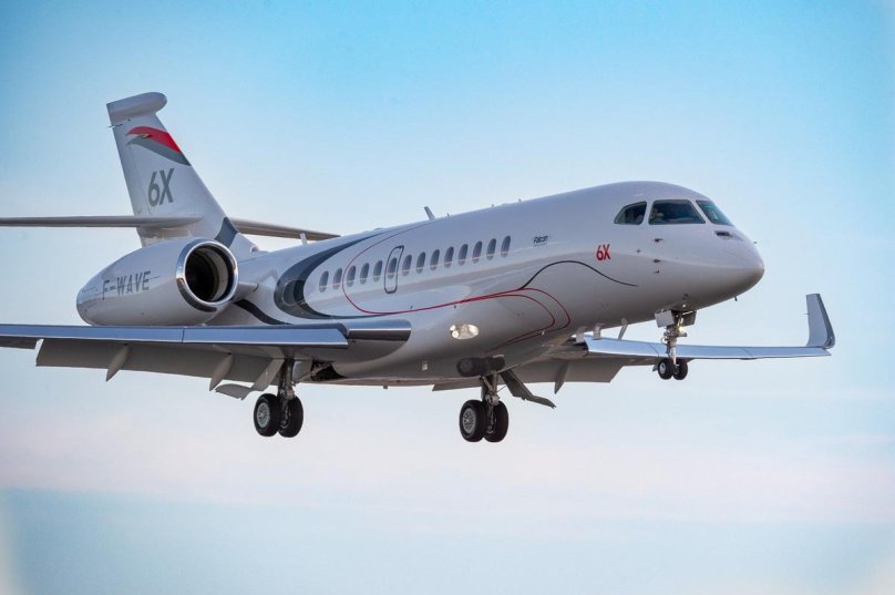 Dassault Falcon 10 самолет