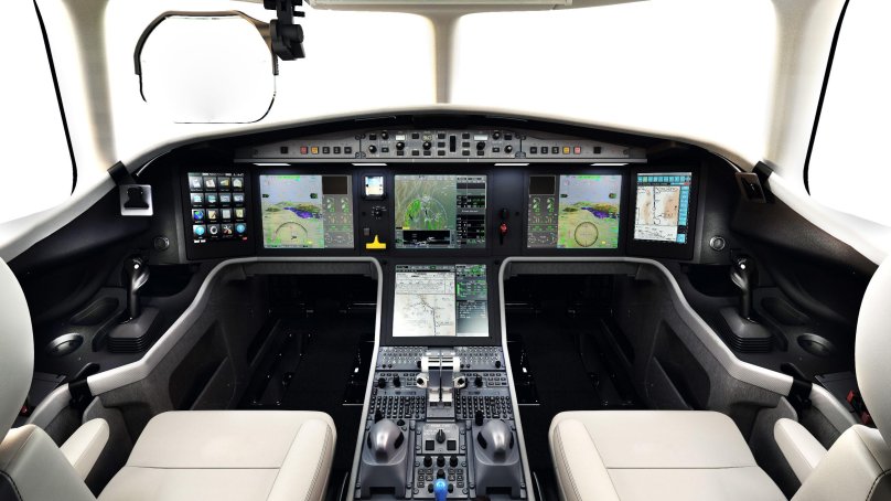 Falcon 10x Cockpit