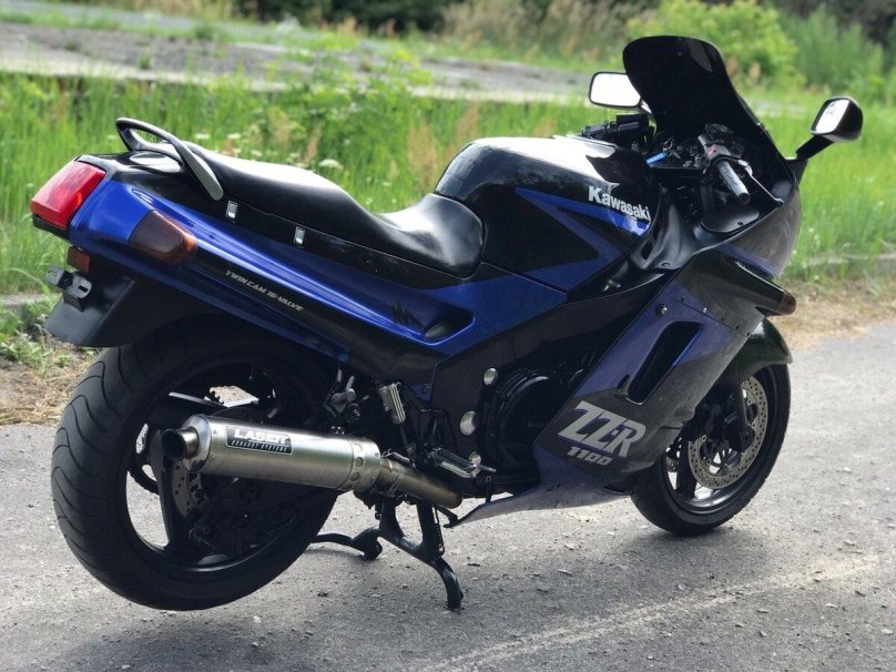 Кавасаки ZZR 1100 1990