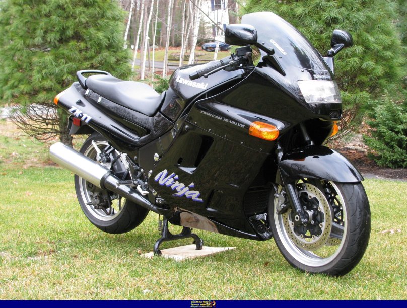 Кавасаки ЗЗР 1100