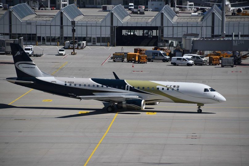 Embraer Lineage 1000e дирижабль Киото