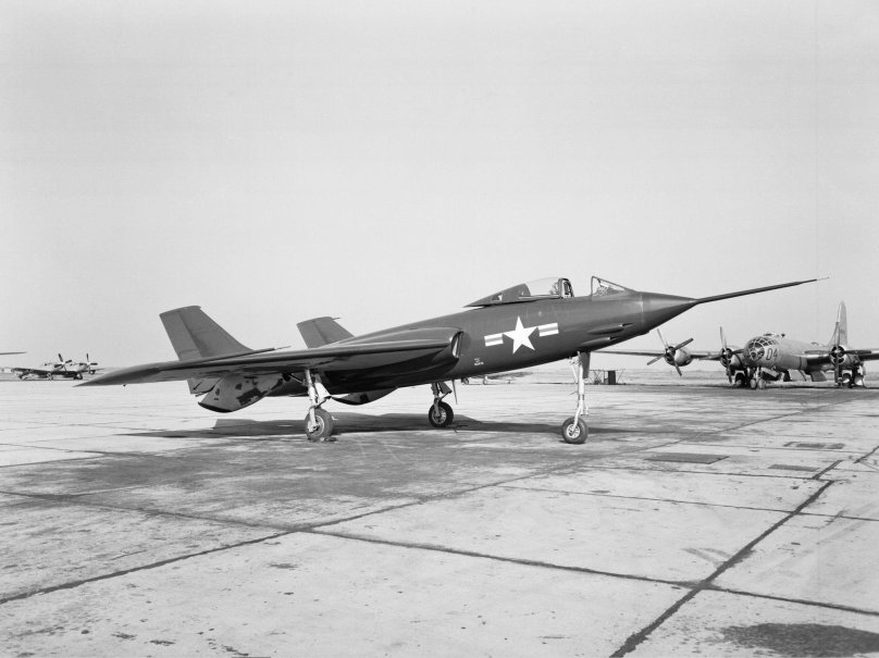 Chance Vought f7u-1 “Cutlass”.