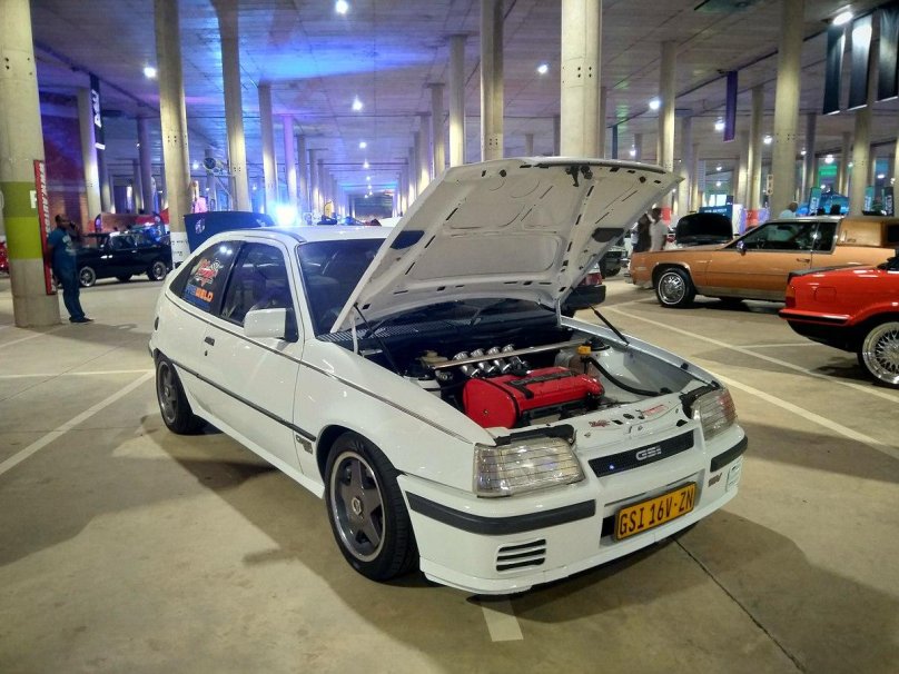 Opel Kadett e GSI
