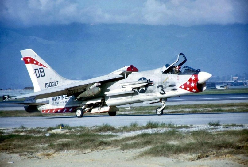 F-8e Crusader