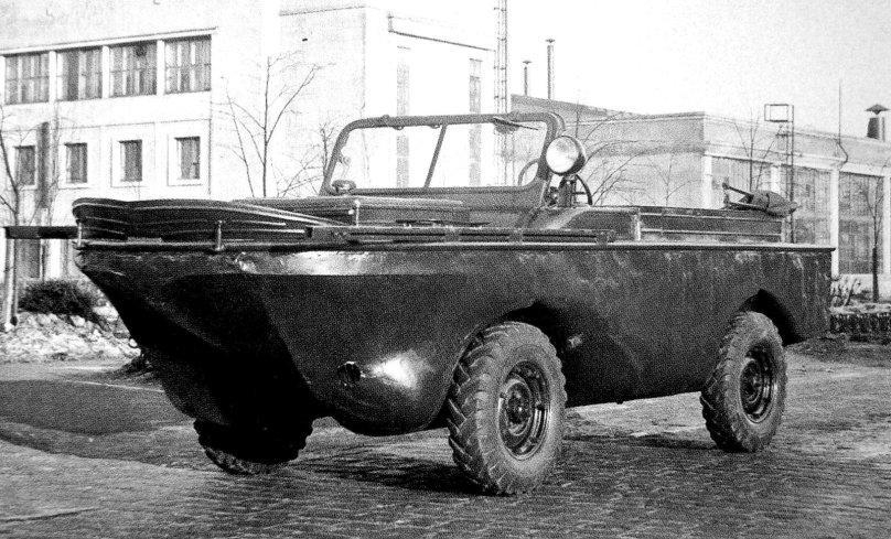 ГАЗ 011 амфибия