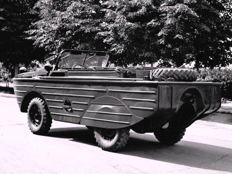 ГАЗ 46 мав амфибия