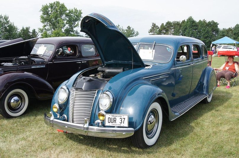 Chrysler Airflow 1937
