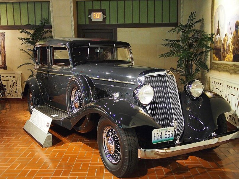 Автомобиль Франклин v12