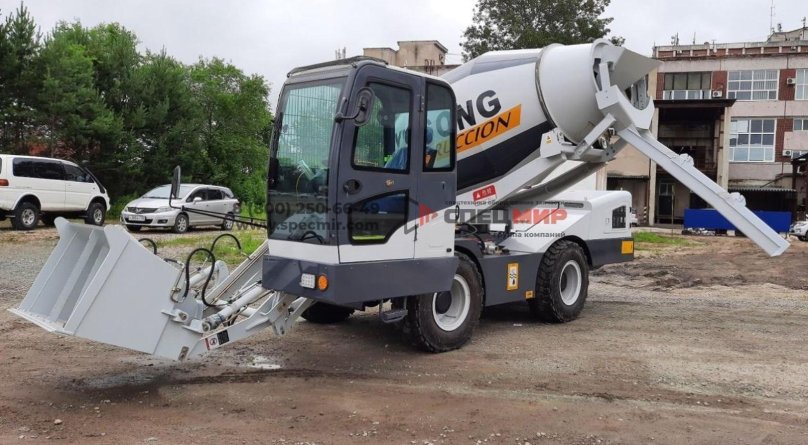 Самозагружающий автобетоносмеситель Yugong sdm5500