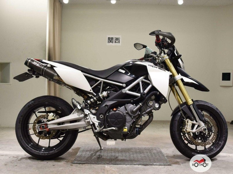 Априлия Дорсодуро 750