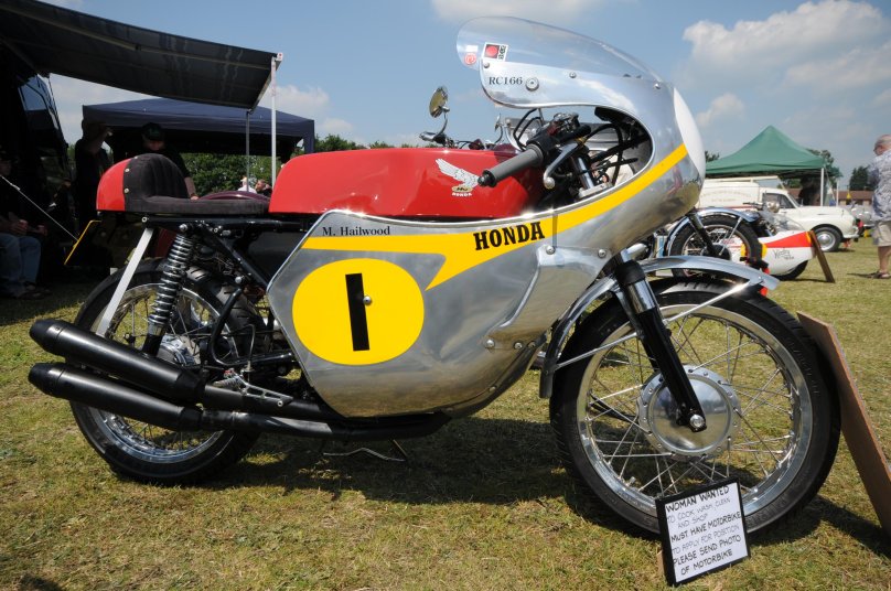 Honda m-77