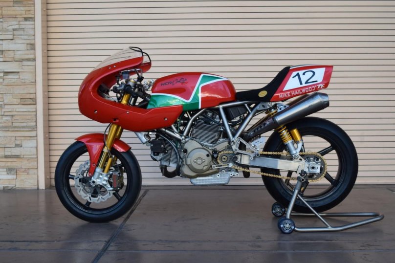 Ducati нейкид NCR