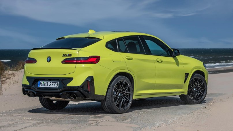 БМВ x4m 2022