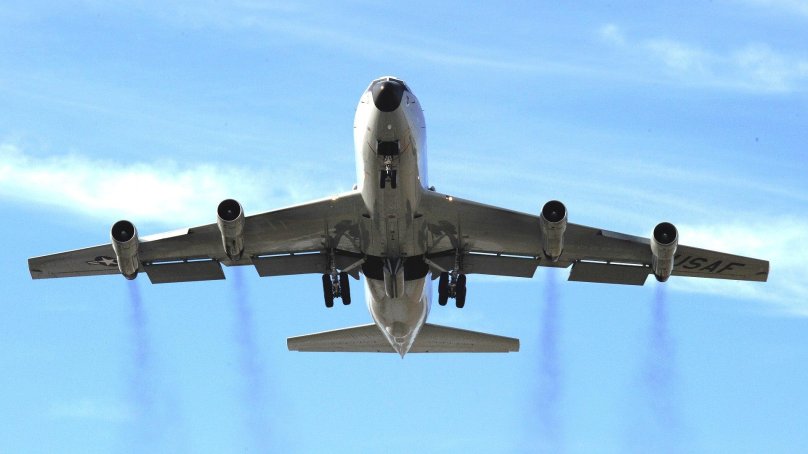 RC 135w самолет