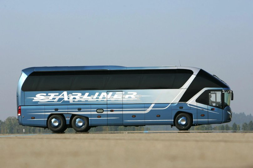 Автобус Neoplan Starliner