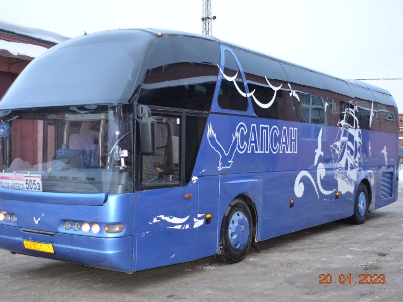 Автобус Neoplan Starliner