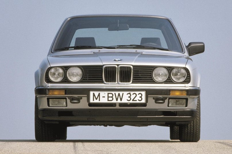 BMW 323i e30
