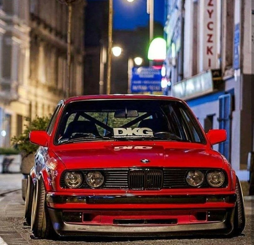 БМВ e30