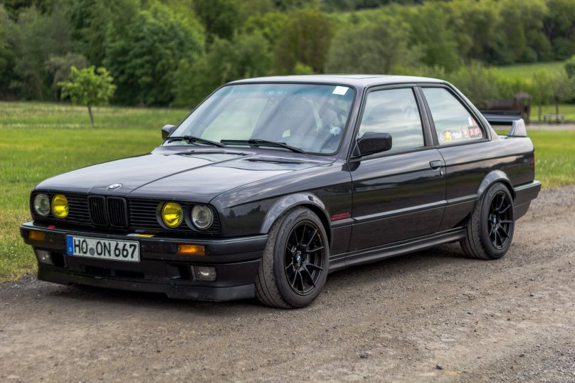BMW 3 e30
