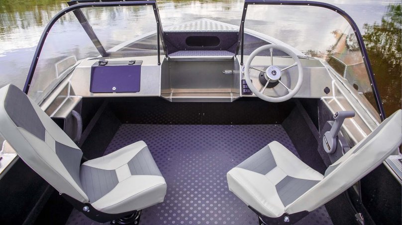 Моторная лодка Триера 460