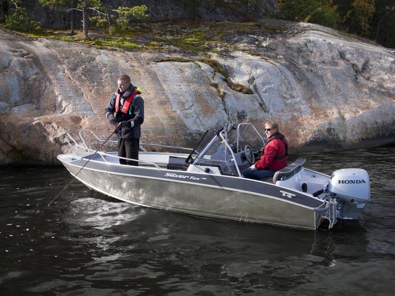 Катер Silver Fox dc485