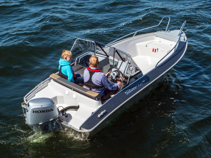 Катер Silver Fox dc485