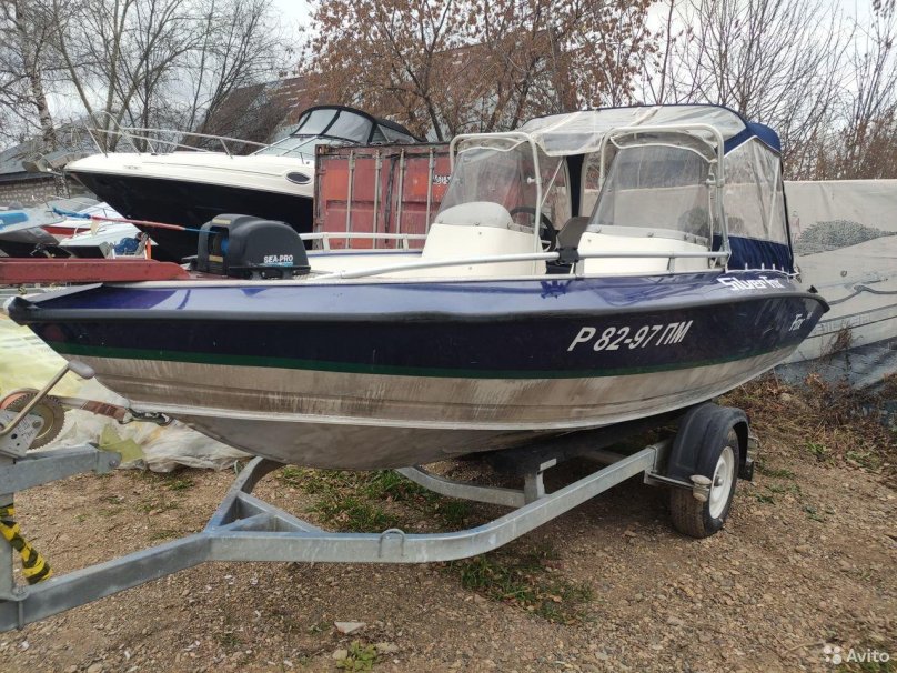 Лодка Сильвер Фокс 485