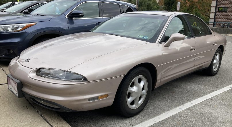 Олдсмобиль Аврора