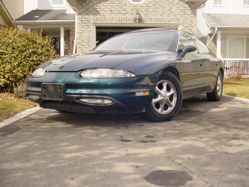 Oldsmobile Aurora 1998
