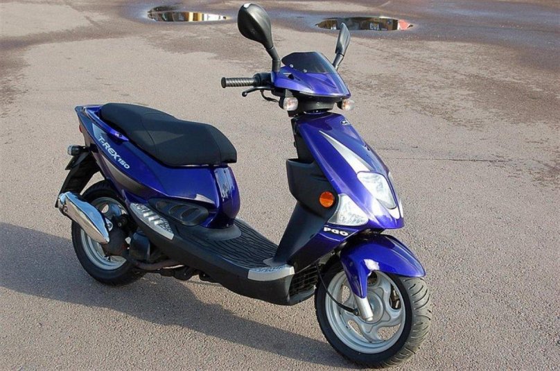Скутер PGO-150