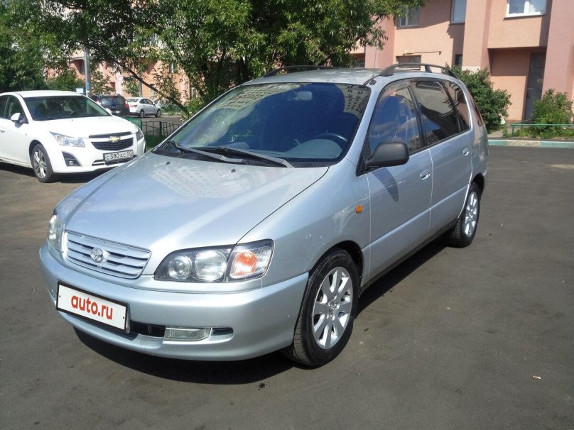 Toyota Picnic 1999