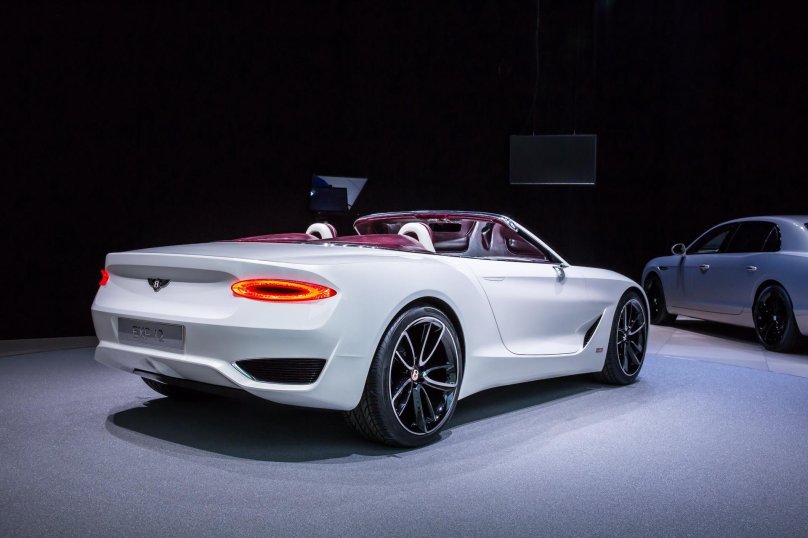 Bentley Exp 12 Speed 6e Concept