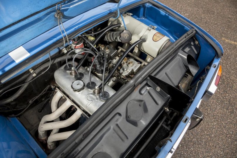 Renault 8 Gordini 1300 engine