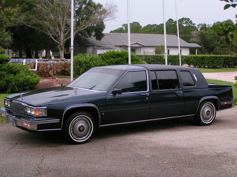 Cadillac Fleetwood Limousine 1985