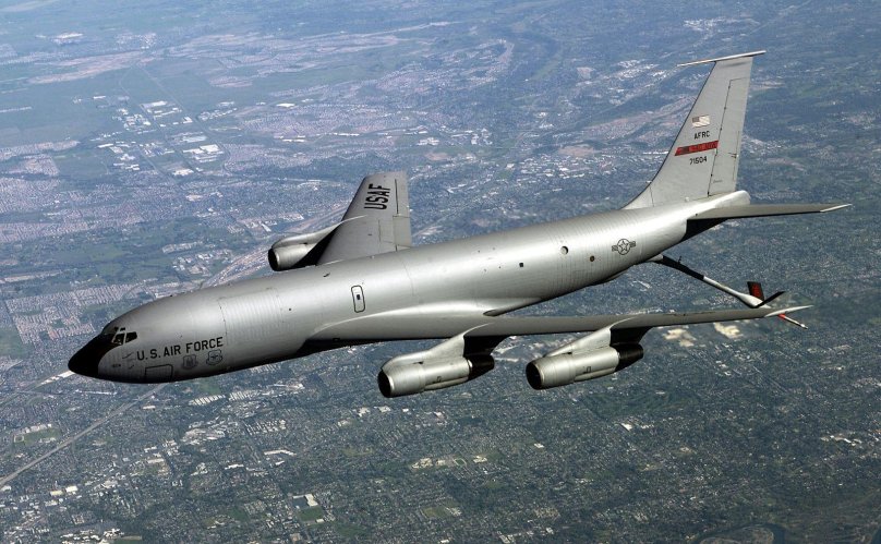 Самолет-заправщик Kc-135a