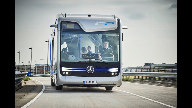 Мерседес Future Bus