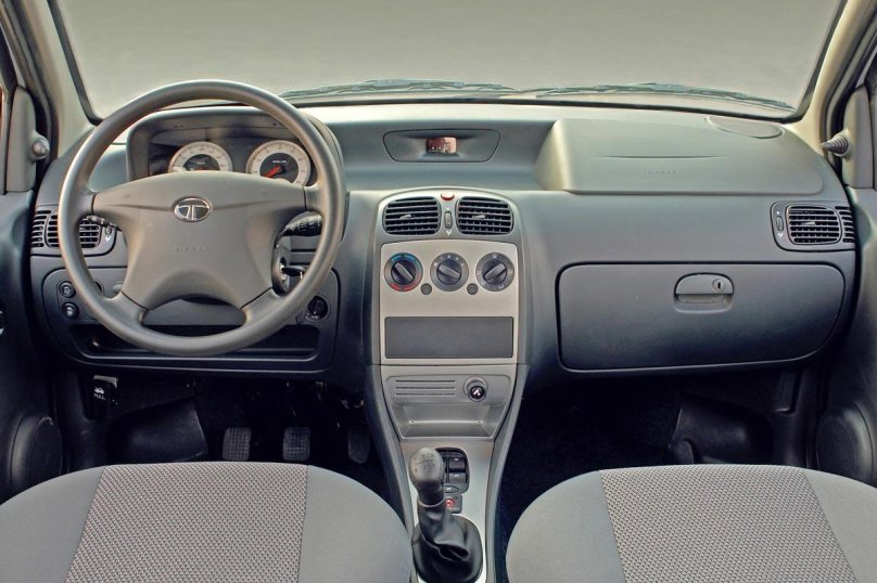 Tata Indica 1.4 МТ