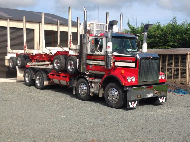 Western Star 6900 Twin Steer в реальности