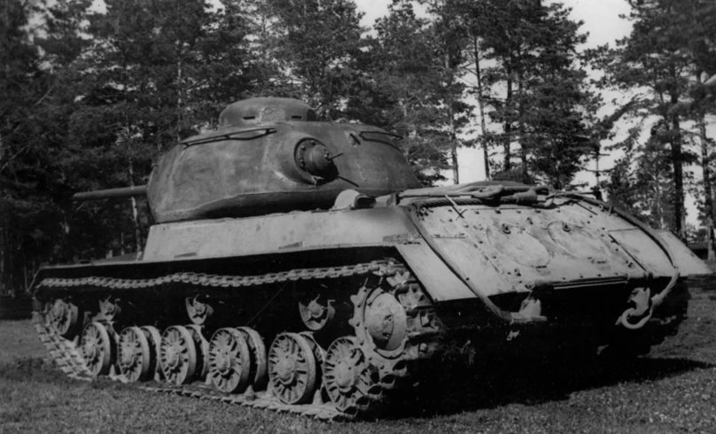 Танк ИС-1