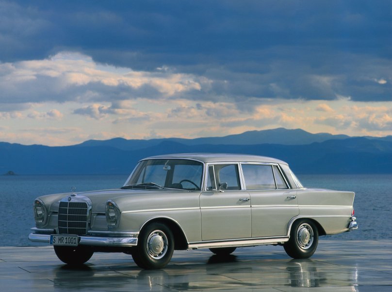 Mercedes-Benz w112