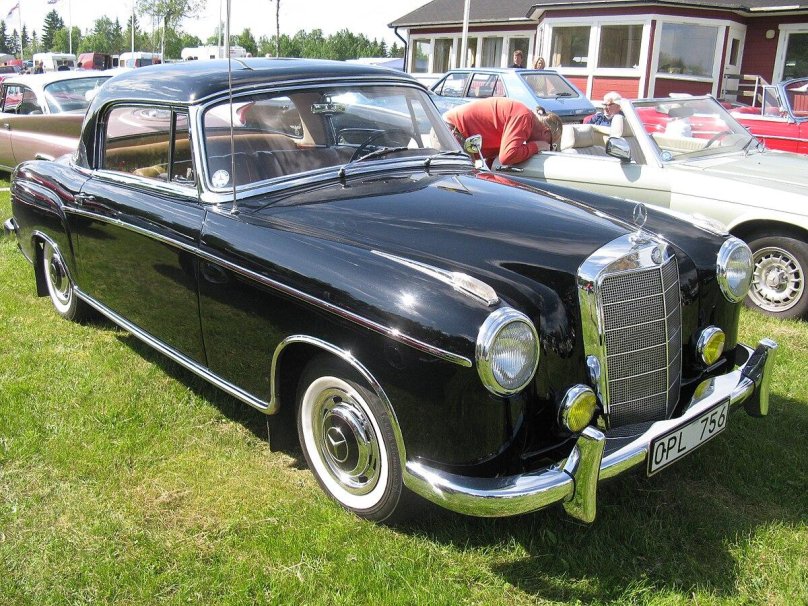 Mercedes-Benz 220 s Coupe